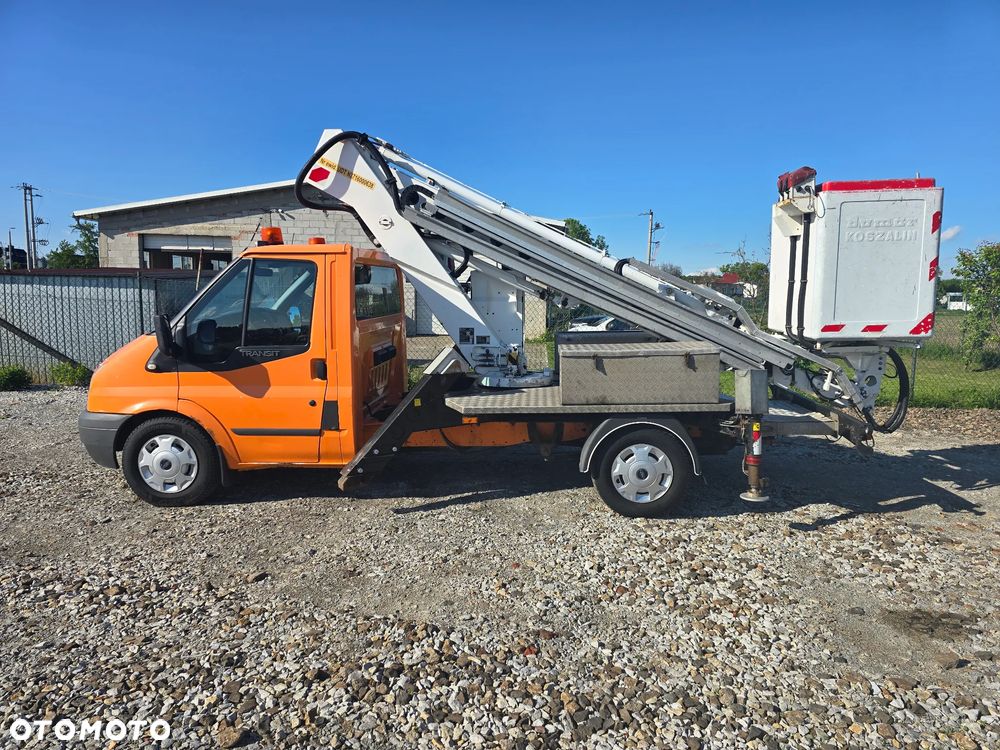 Ford Transit - 1