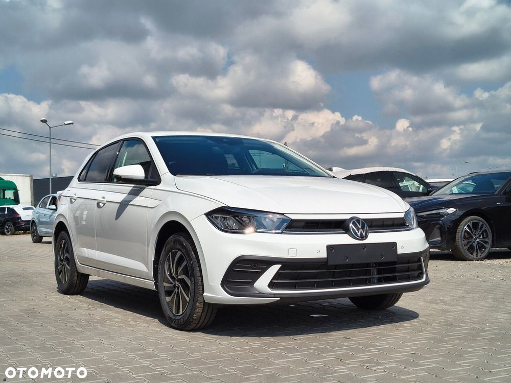 Volkswagen Polo - 1