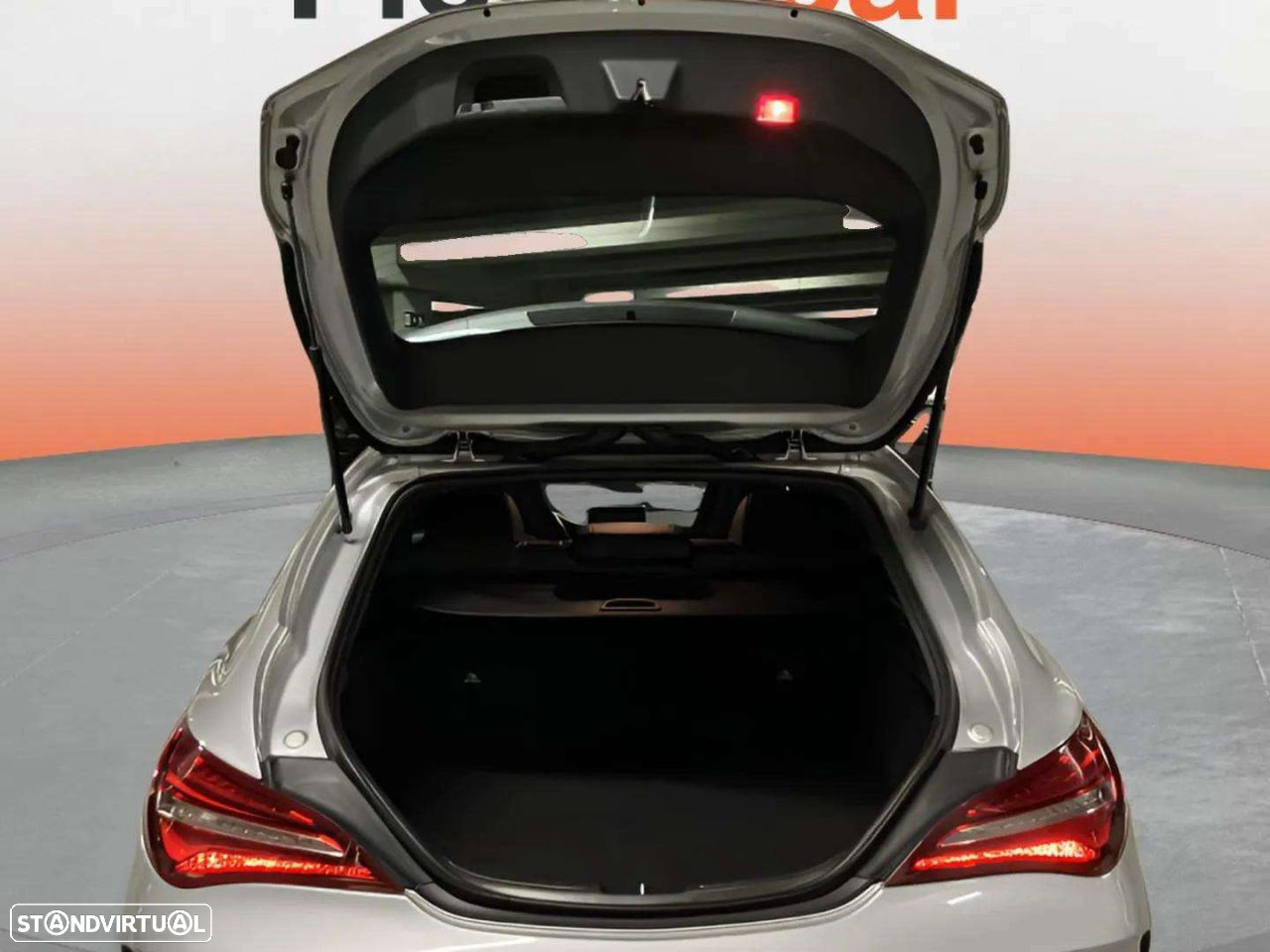Mercedes-Benz CLA 180 d Shooting Brake AMG Line - 9