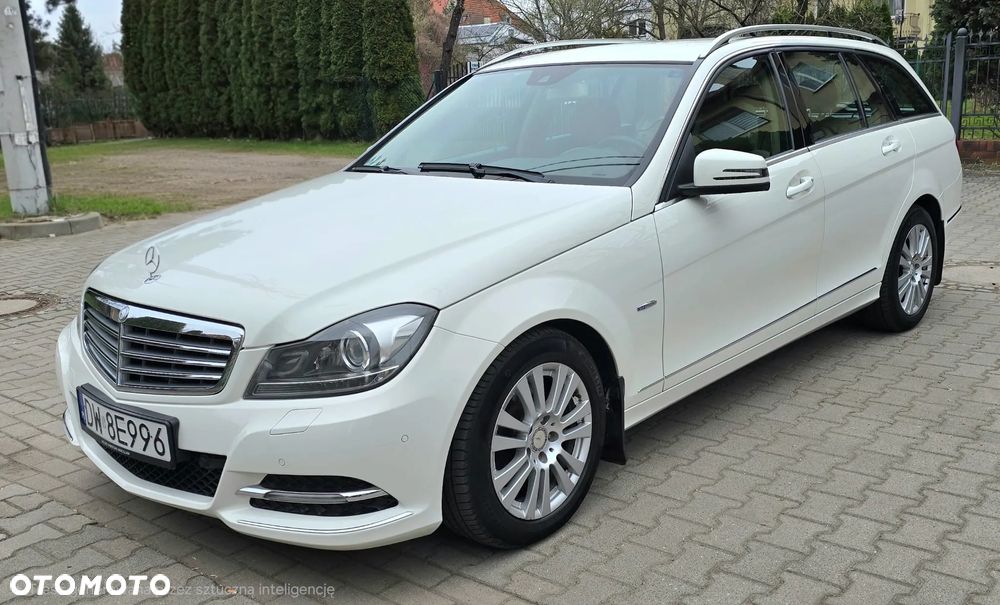 Mercedes-Benz Klasa C 250 CDI BlueEff Elegance 4-Matic - 1