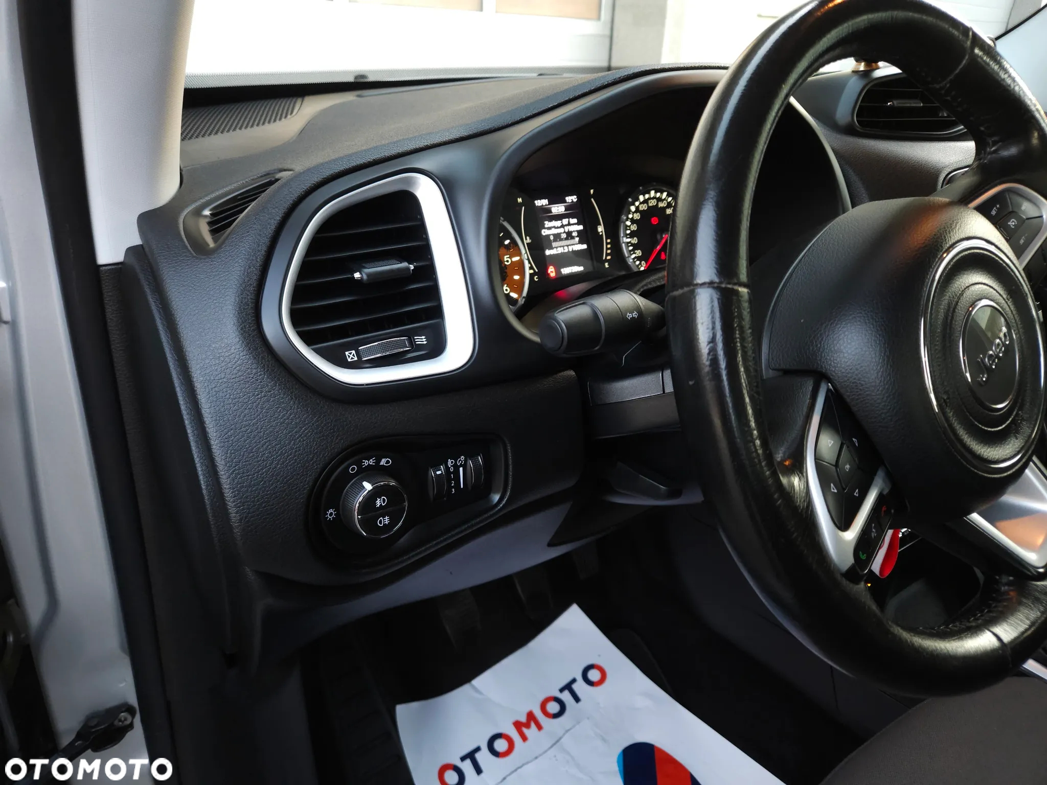 Jeep Renegade 2.0 MultiJet Limited 4WD S&S - 21