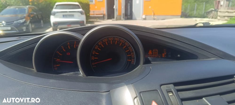 Toyota Verso 2.0 D-4D DPF Sol - 8