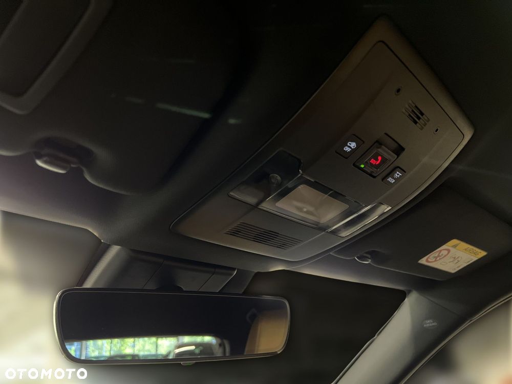 Lexus UX 250h GPF Business 2WD - 27