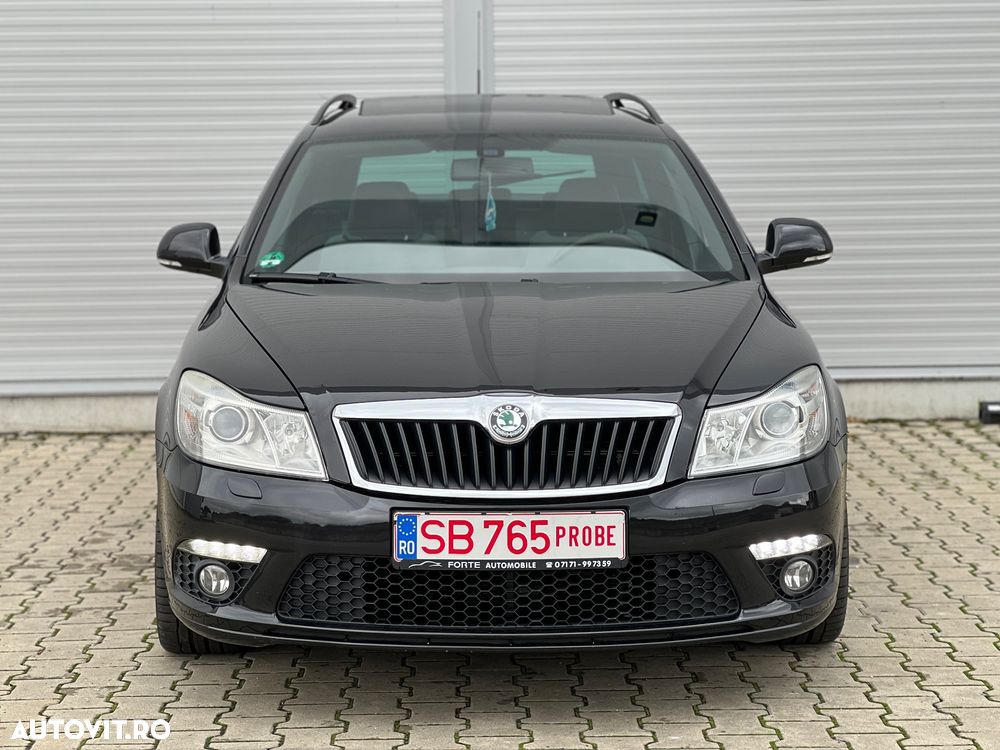 Skoda Octavia Combi 2.0 TDI RS - 7