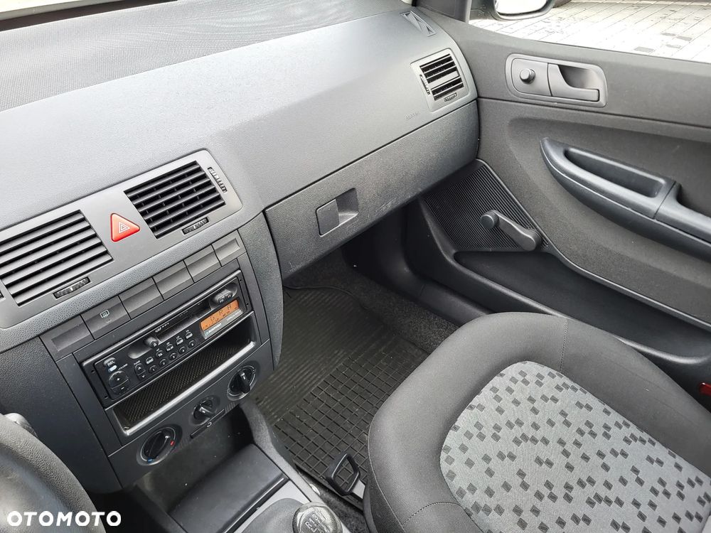 Skoda Fabia 1.4 16V Classic - 19
