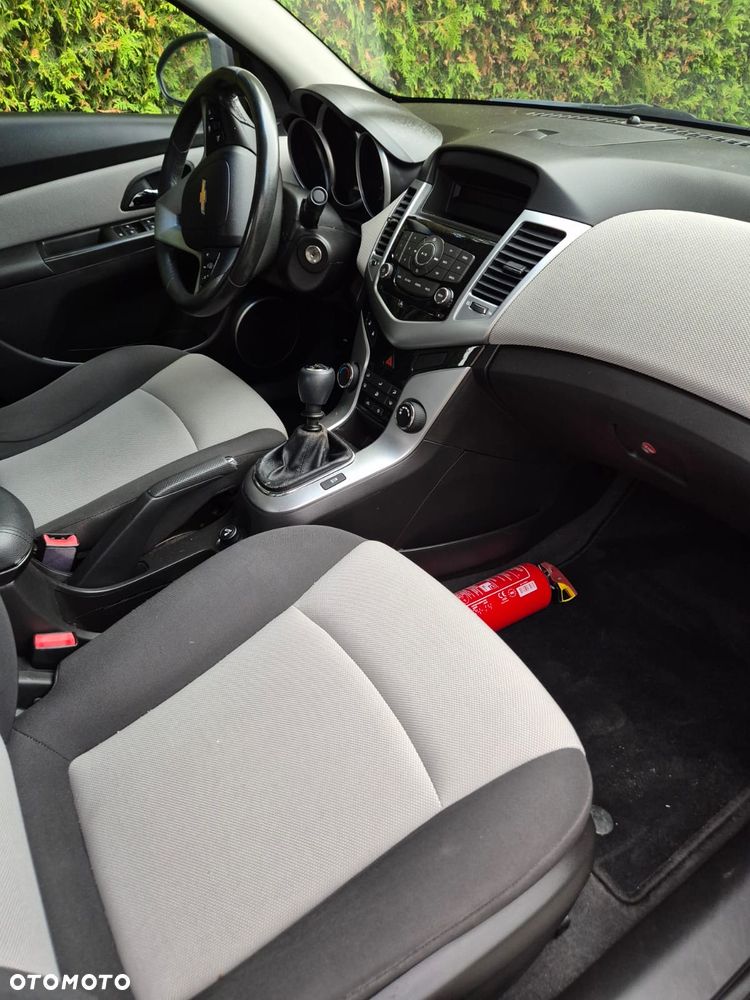 Chevrolet Cruze - 5