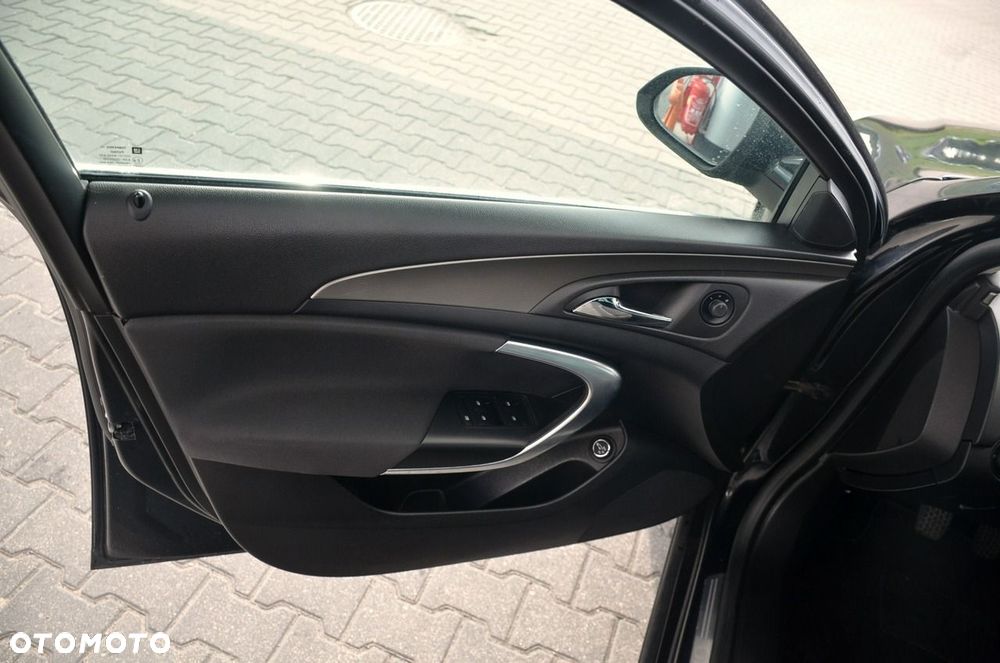 Opel Insignia - 16