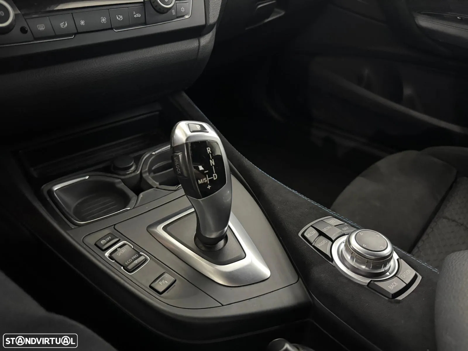 BMW 118 dA Pack M - 23