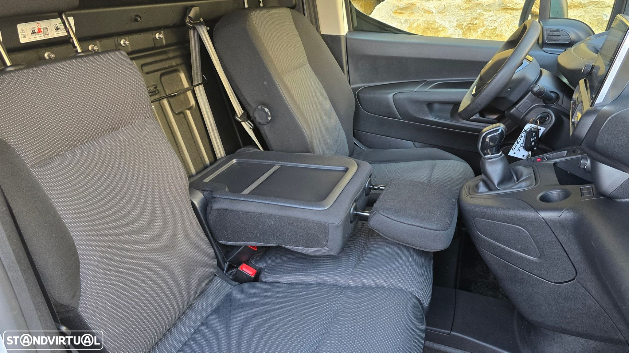 Peugeot Partner 1.5 BlueHDi Premium Standard - 41
