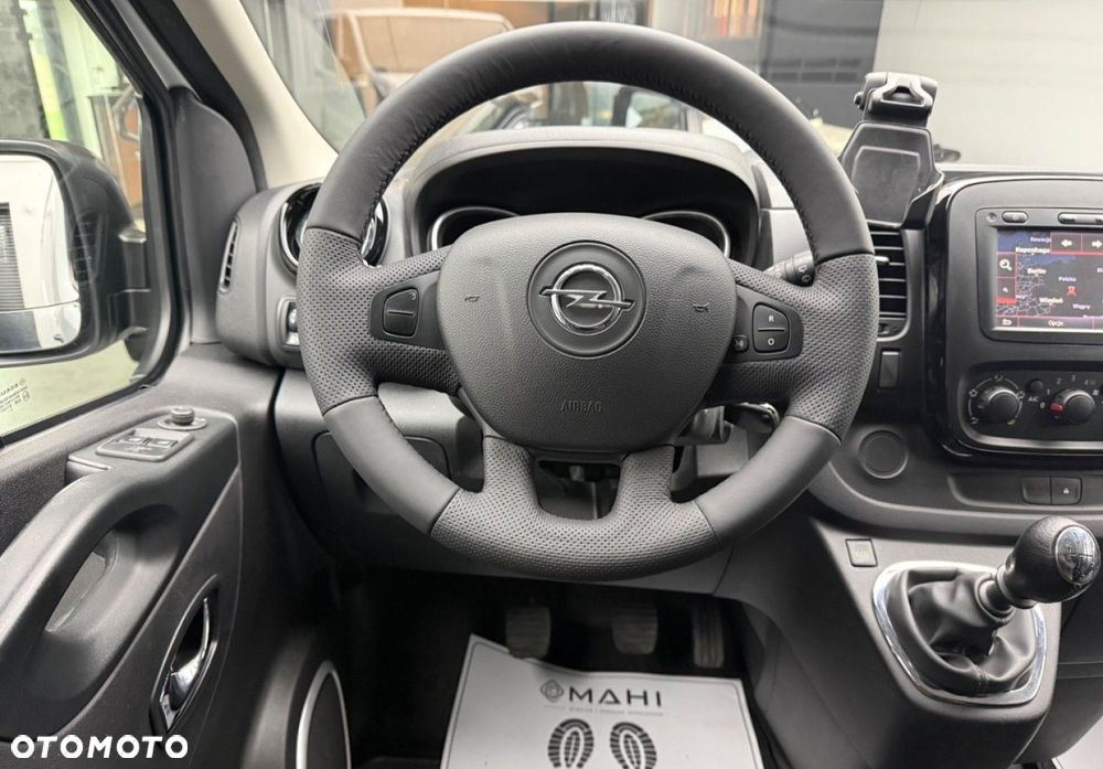 Opel Vivaro - 23