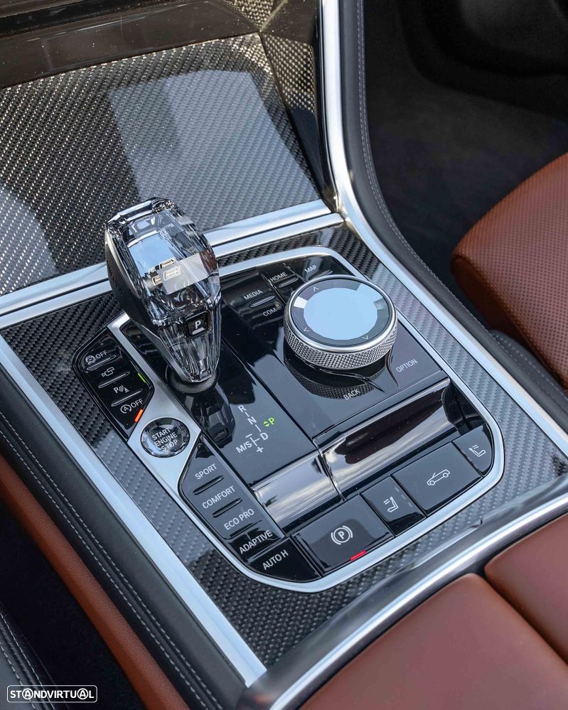 BMW M850i xDrive - 27