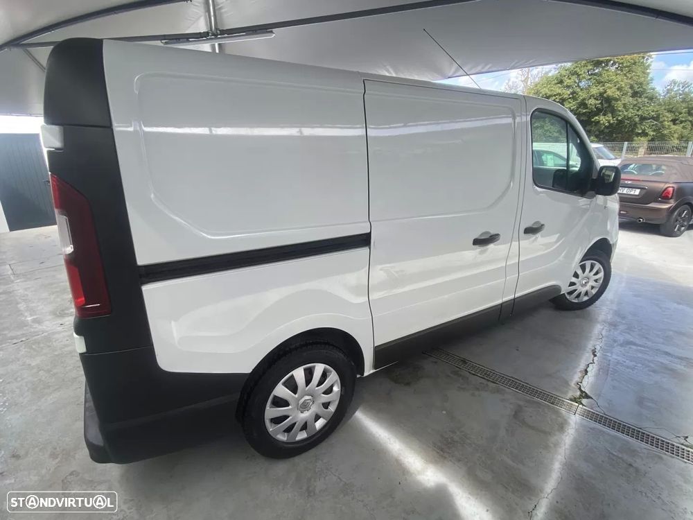 Renault trafic - 5