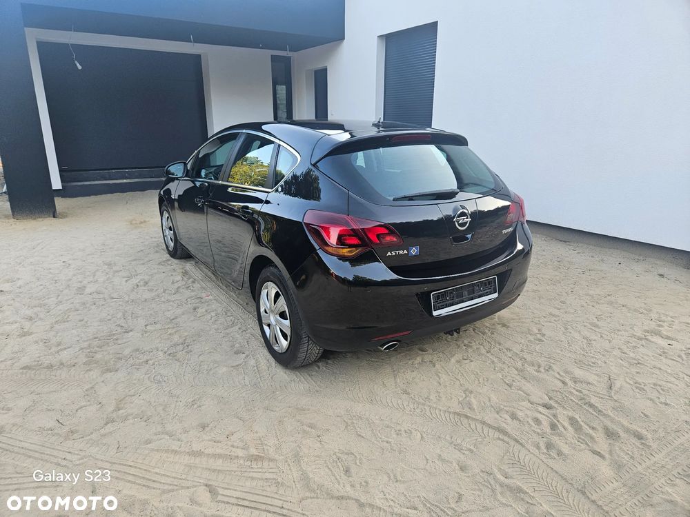 Opel Astra 1.4 Turbo Edition - 5