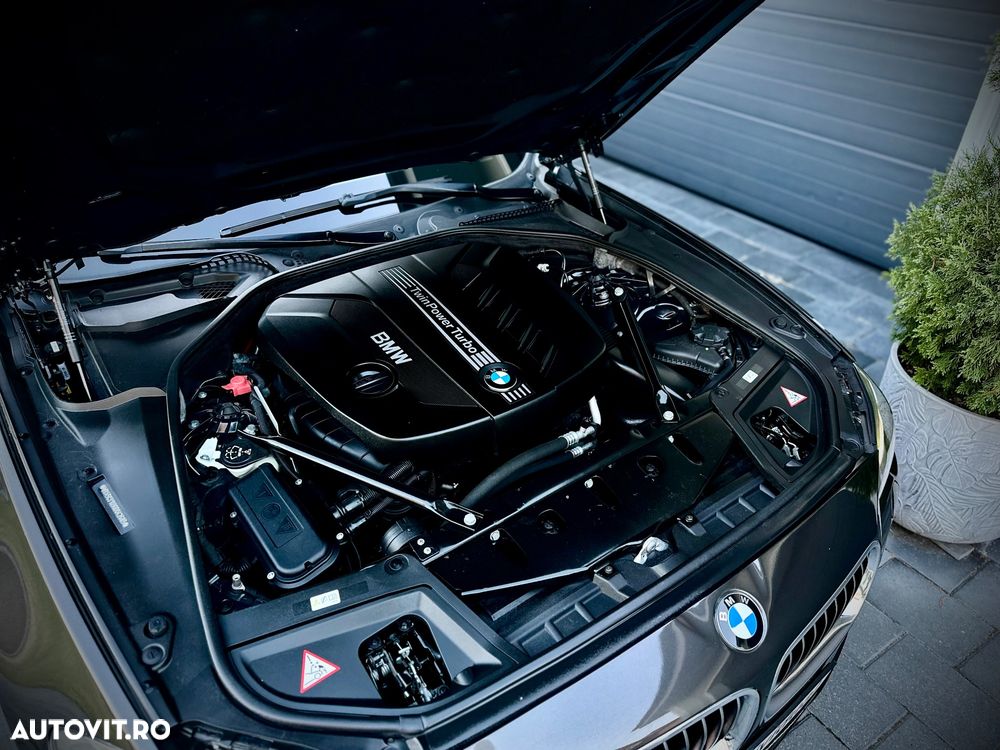 BMW Seria 5 520d Aut. Luxury Line - 35