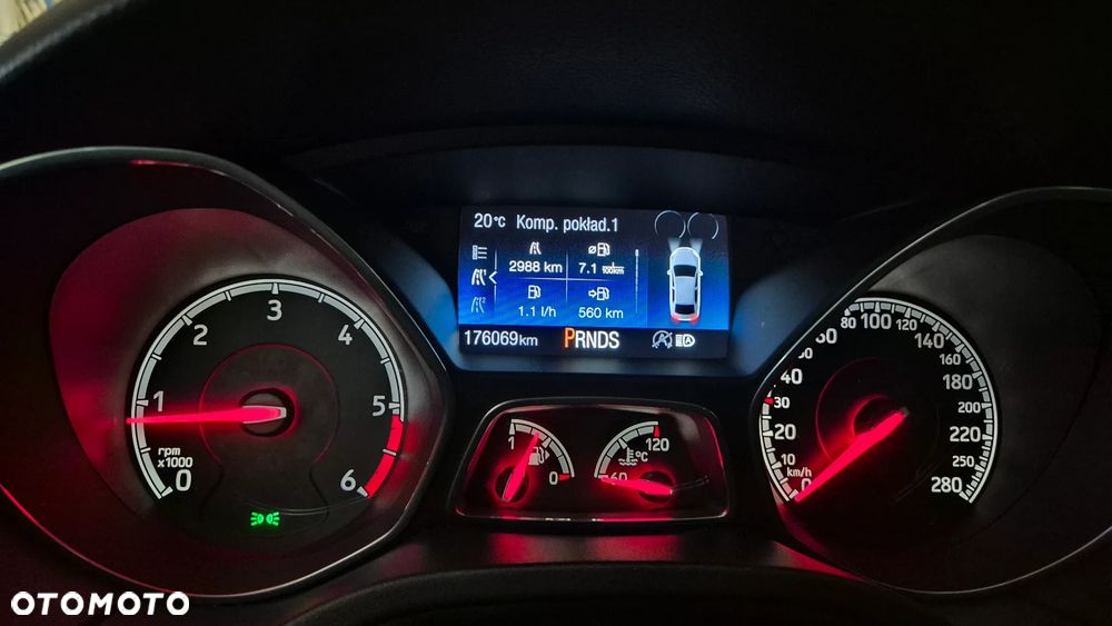 Ford Focus 2.0 TDCi ST PowerShift - 27