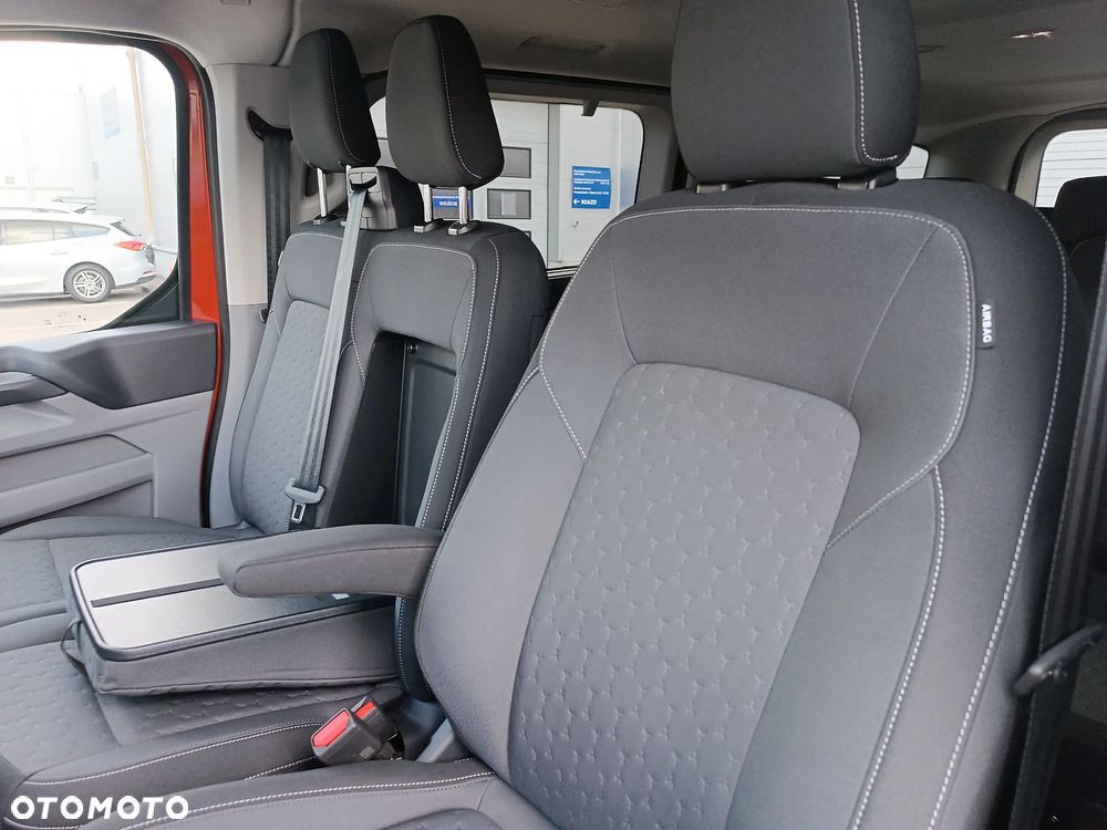 Ford Transit - 11