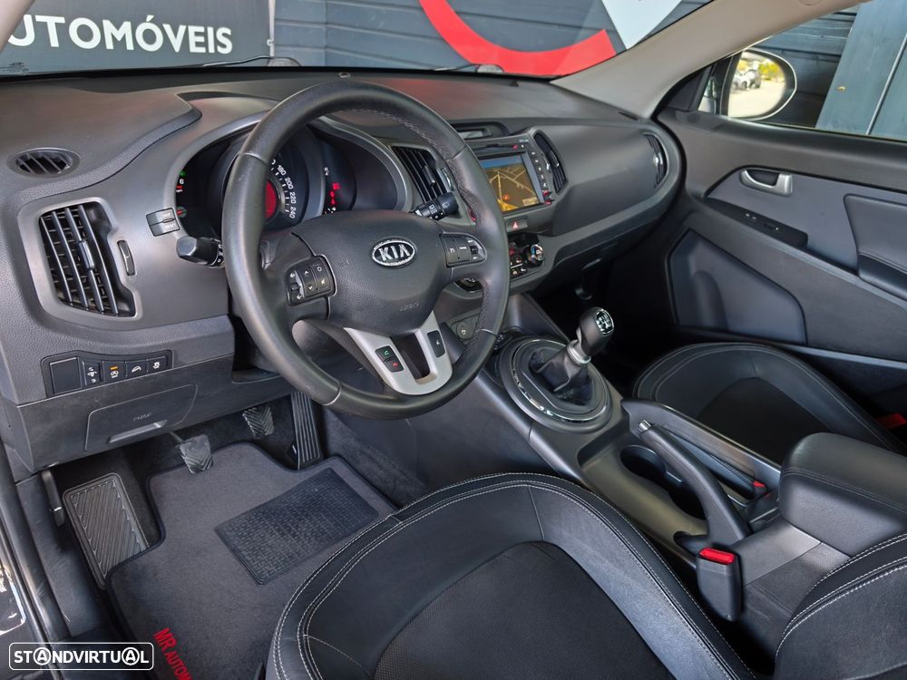Kia Sportage 1.7 CRDi ISG LX - 32