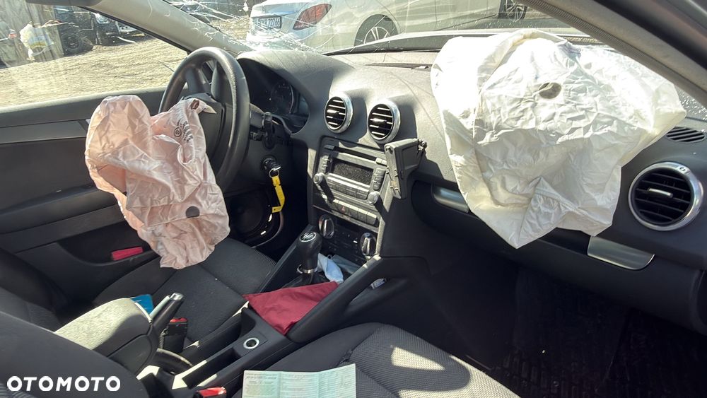 Audi A3 Sportback 1.6 Ambiente - 9