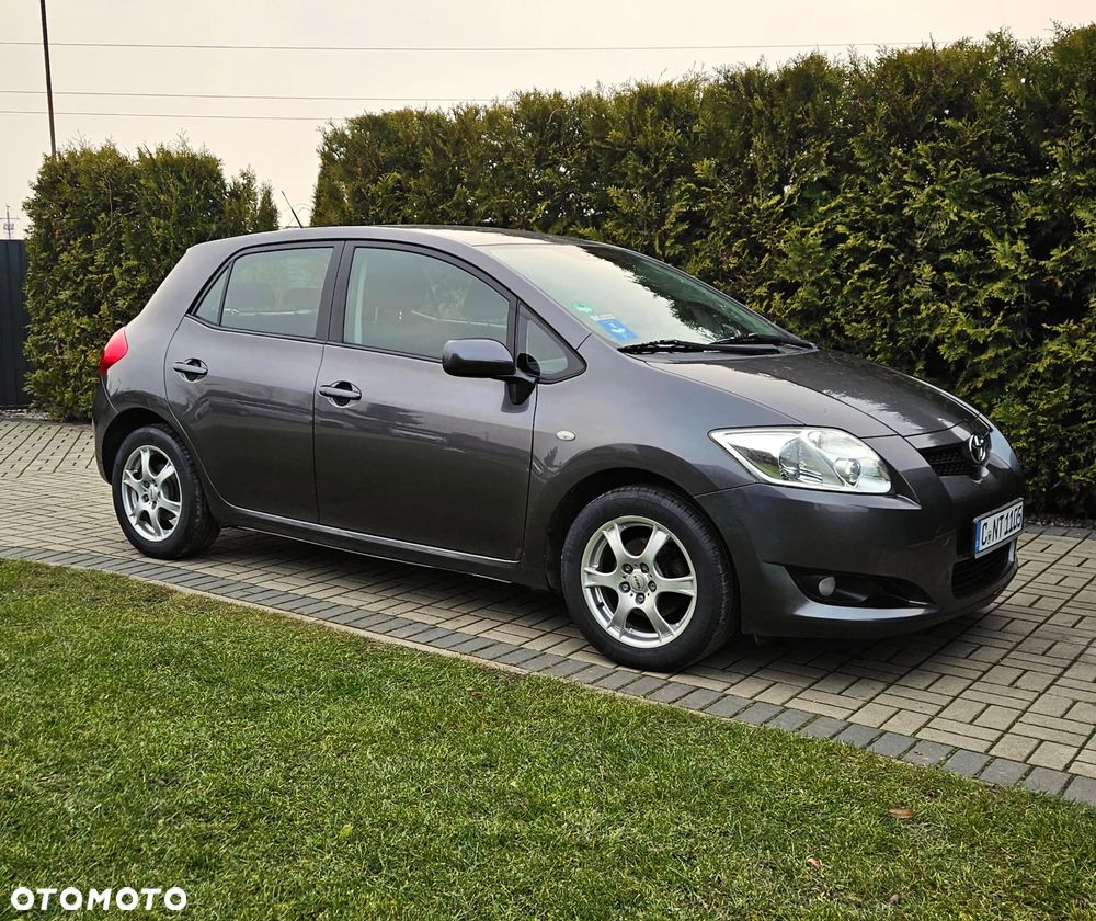 Toyota Auris 1.6 VVT-i Executive - 18