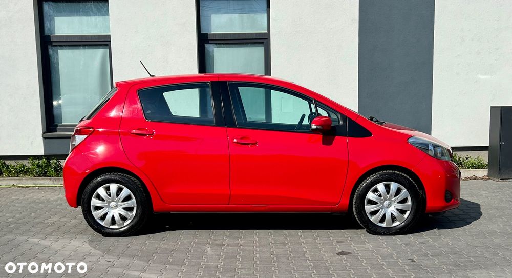 Toyota Yaris 1.0 Premium - 2