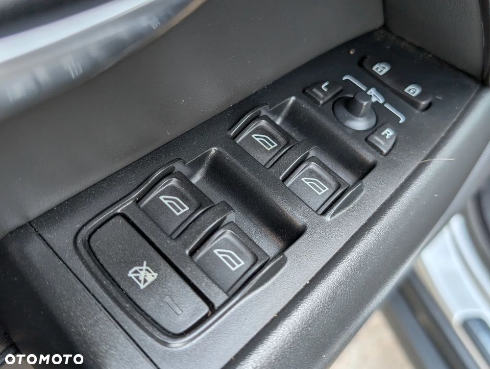 Volvo XC 70 - 24
