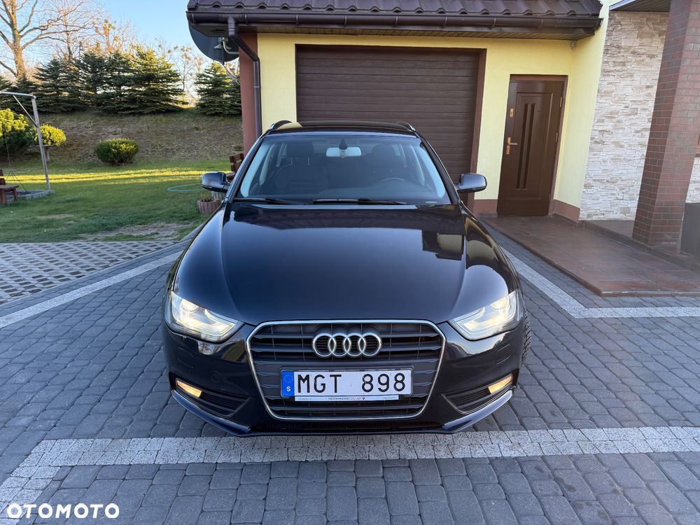 Audi A4 Avant - 10