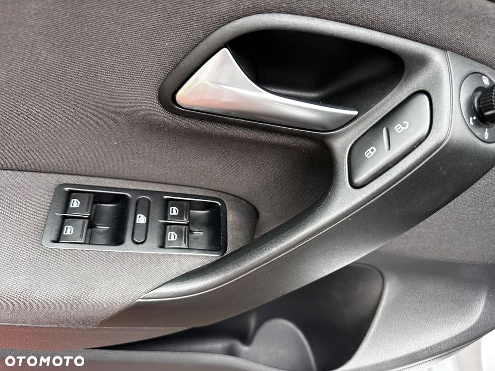 Volkswagen Polo - 18