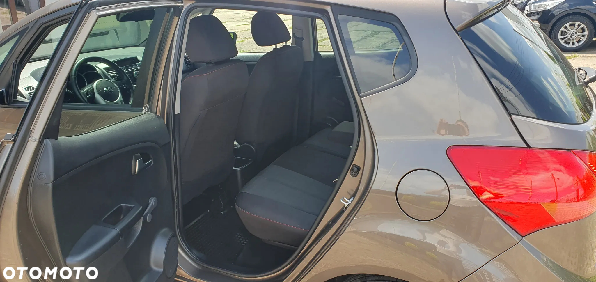 Kia Venga - 11