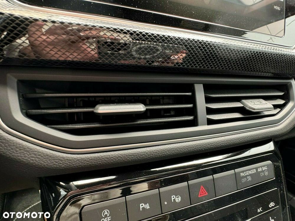 Volkswagen T-Cross - 20