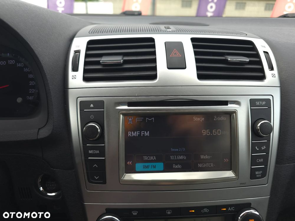 Toyota Avensis 2.0 Prestige NAVI MS - 31