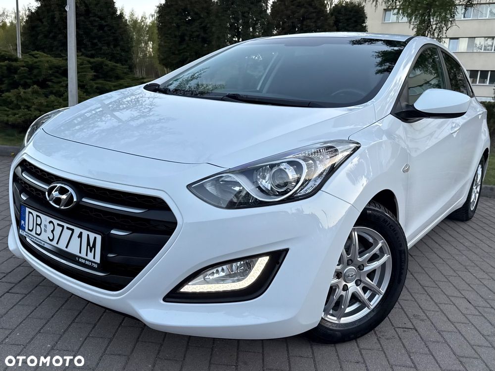 Hyundai i30 blue 1.4 Style - 13