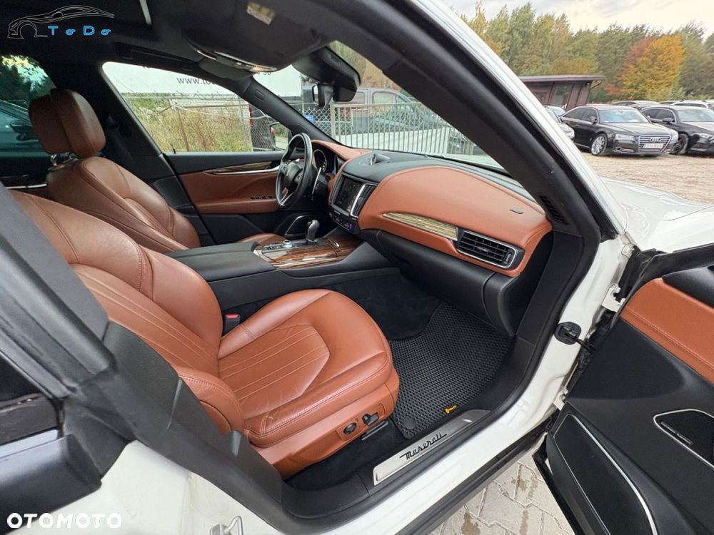 Maserati Levante S Granlusso - 28