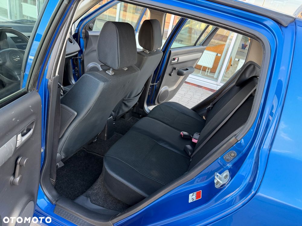 Suzuki Swift - 25