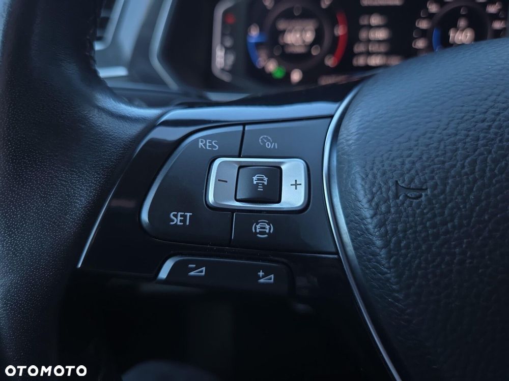 Volkswagen Tiguan Allspace 2.0 TDI 4Mot SCR Highline DSG 7os - 18