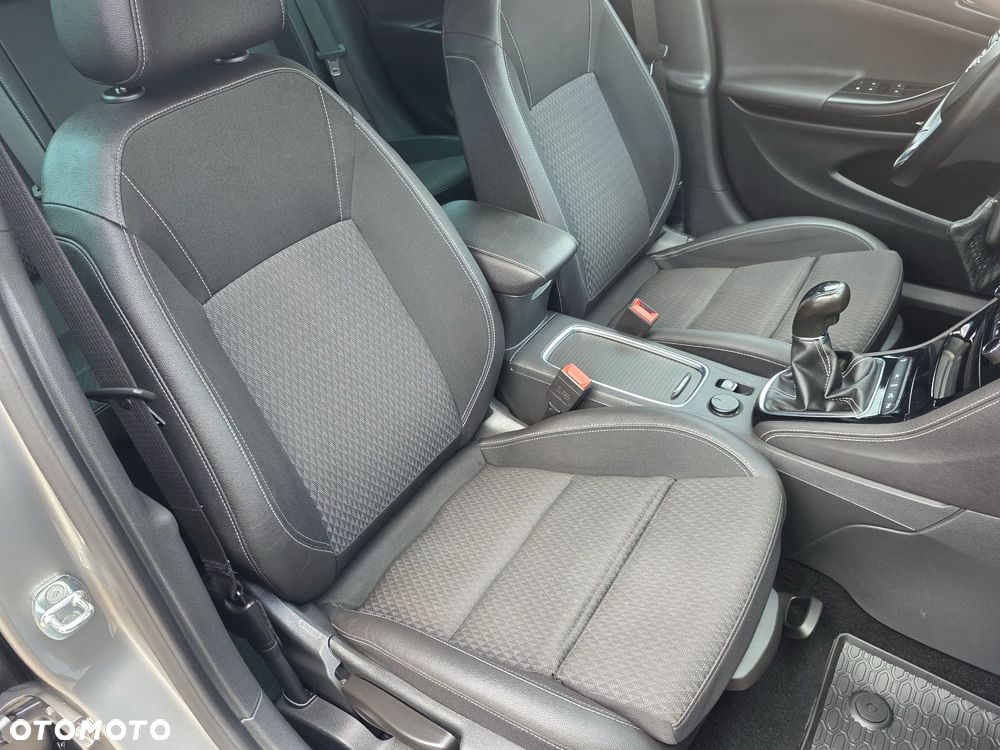 Opel Astra 1.4 Turbo Innovation - 16