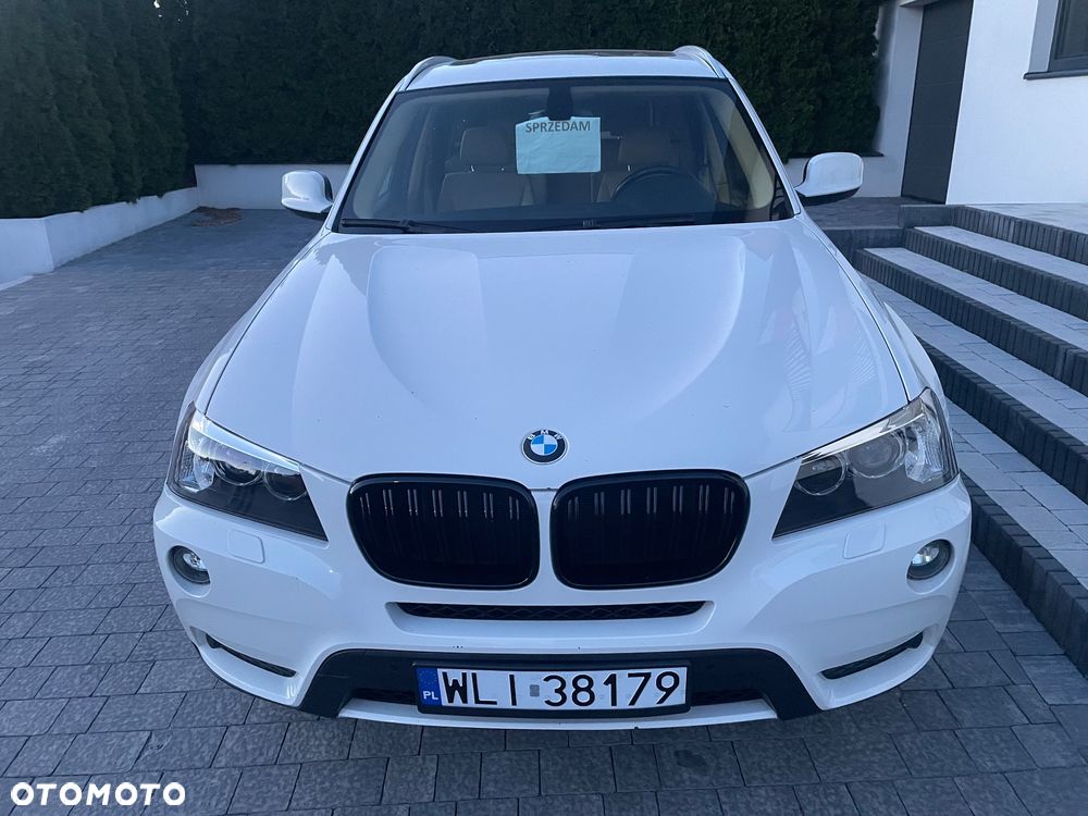 BMW X3 28i xDrive - 3