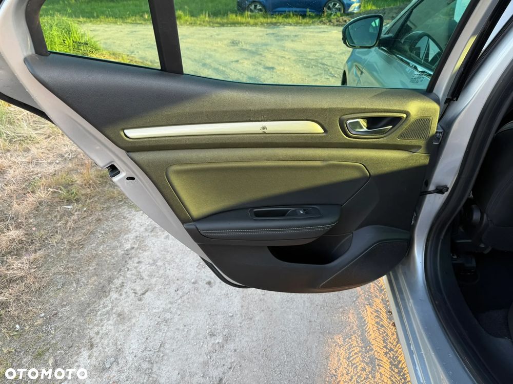 Renault Megane ENERGY dCi 110 EDC BOSE EDITION - 20