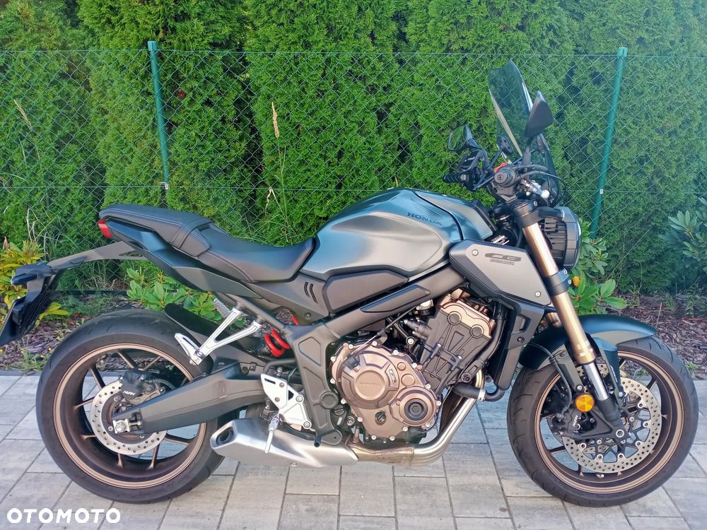 Honda CB - 4