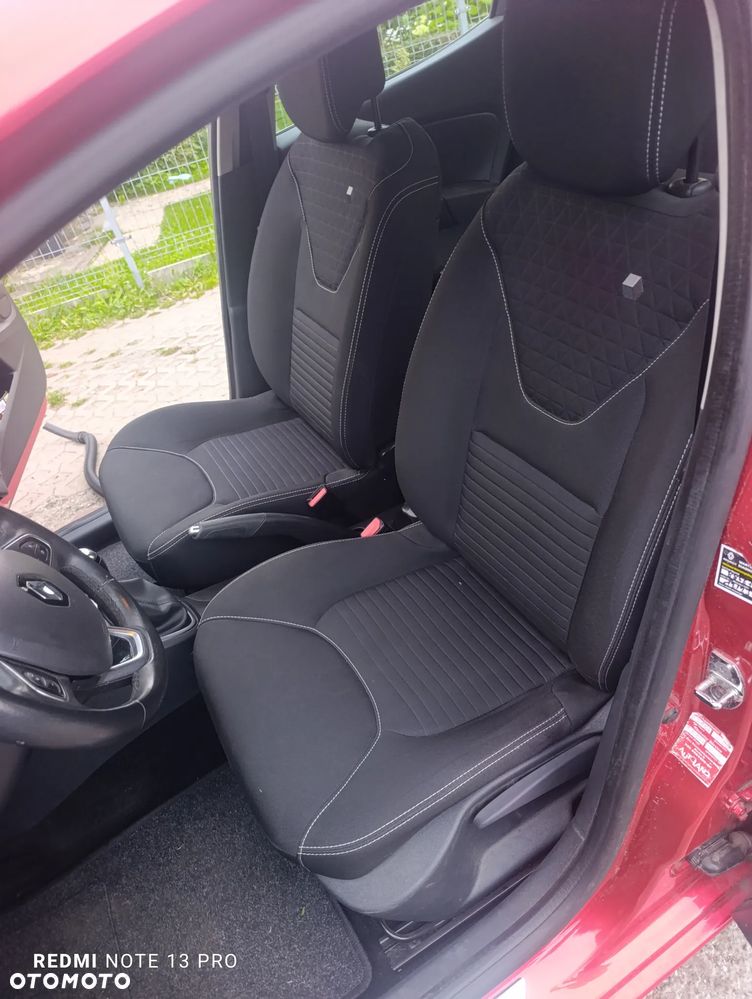 Renault Clio - 25