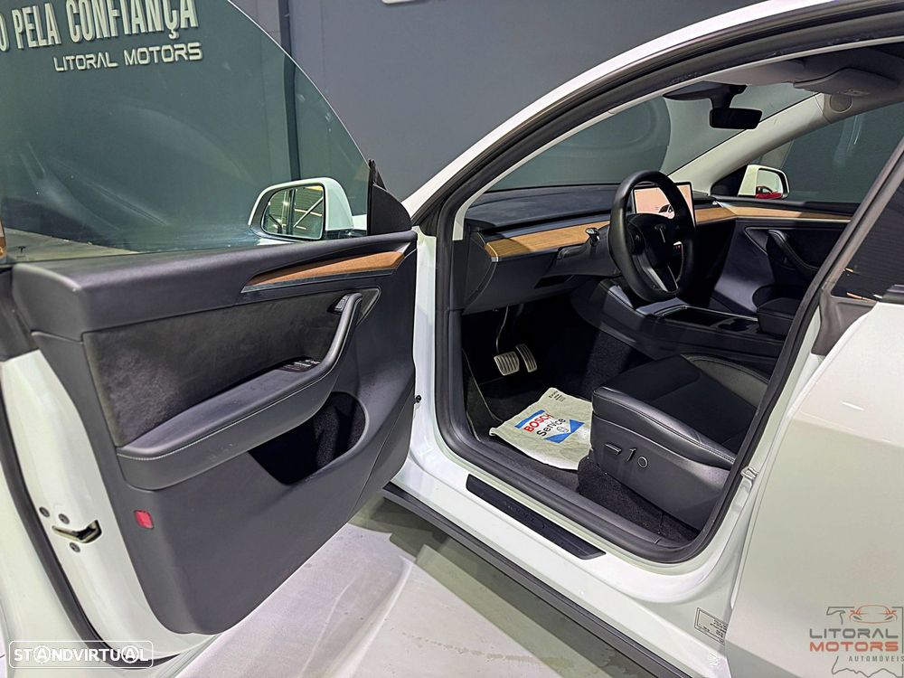 Tesla Model Y Performance Tração Integral - 14