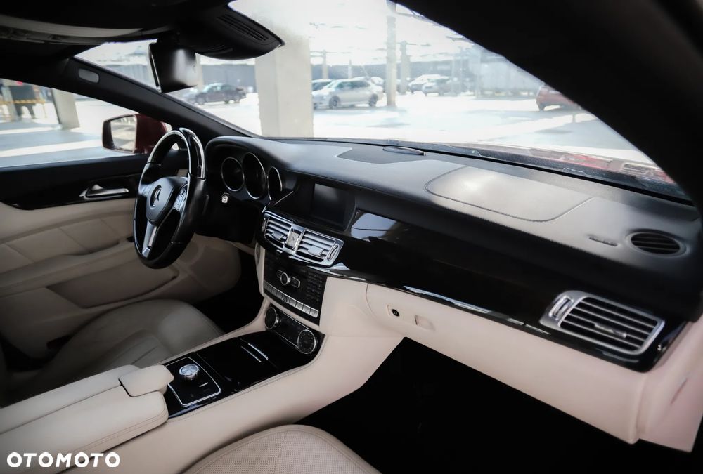 Mercedes-Benz CLS 350 CDI 4-Matic BlueEff - 21