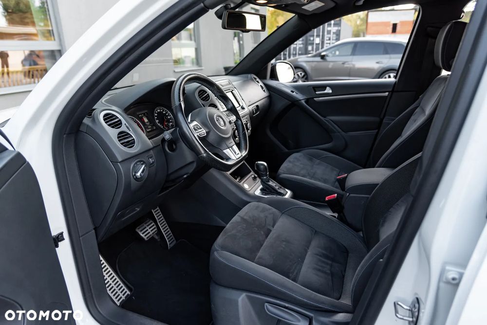 Volkswagen Tiguan 2.0 TSI 4Motion DSG Lounge Sport & Style - 6