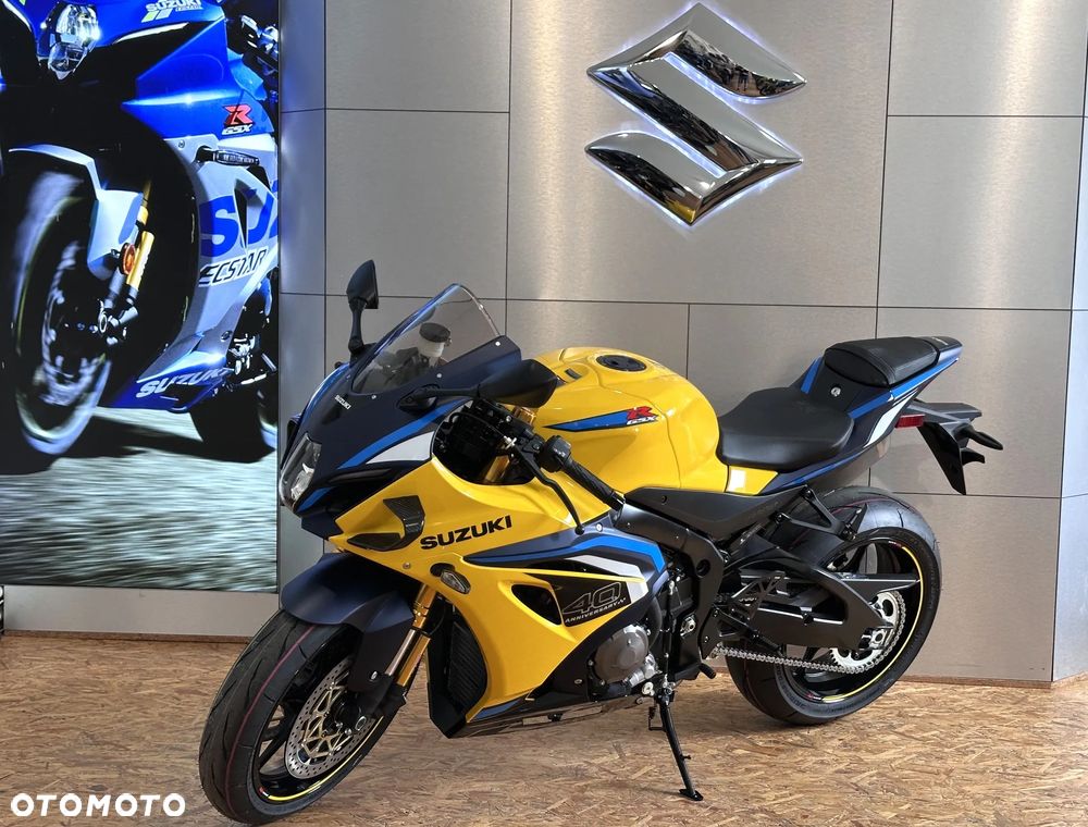 Suzuki GSX-R - 10