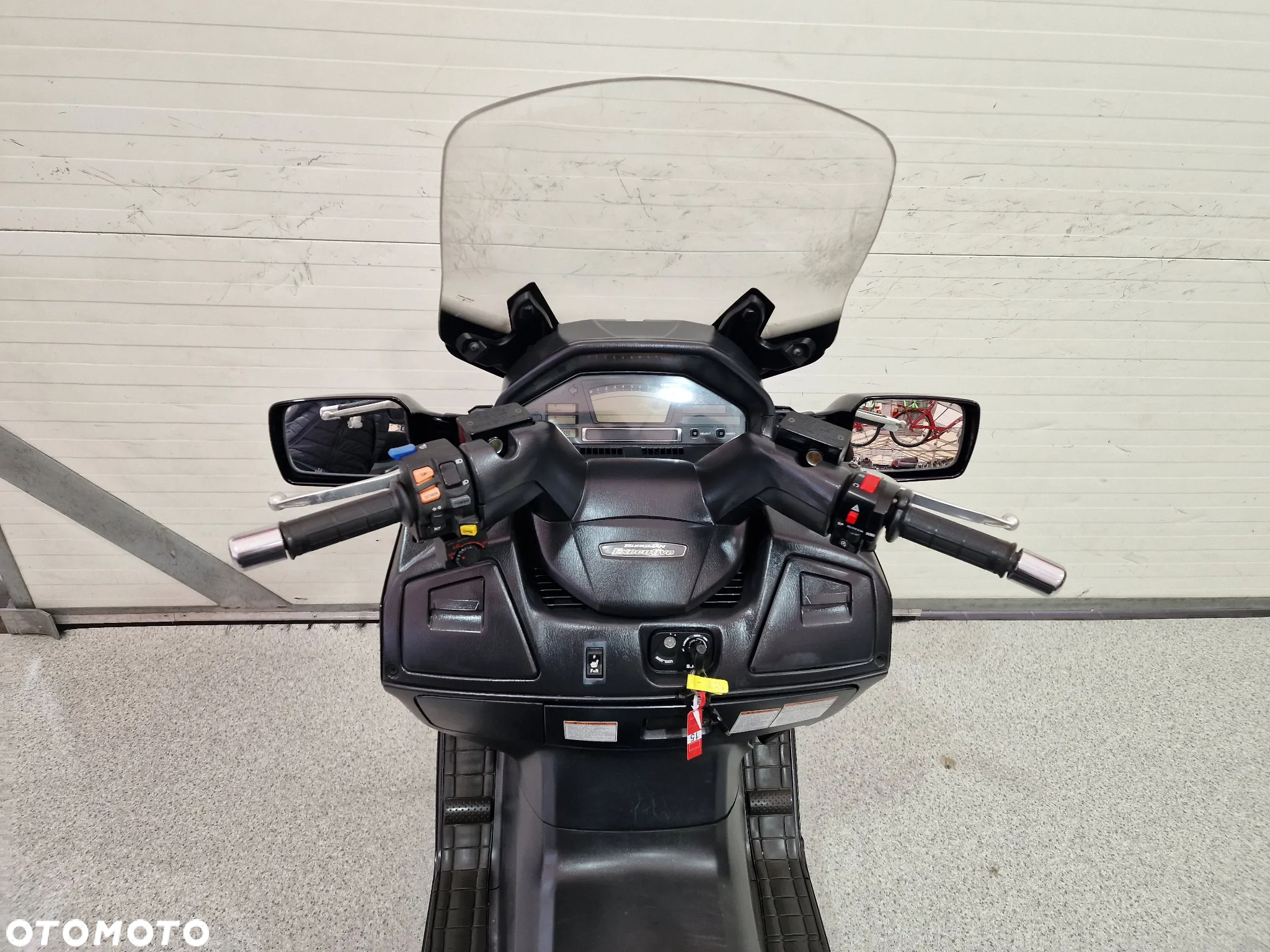 Suzuki Burgman - 25