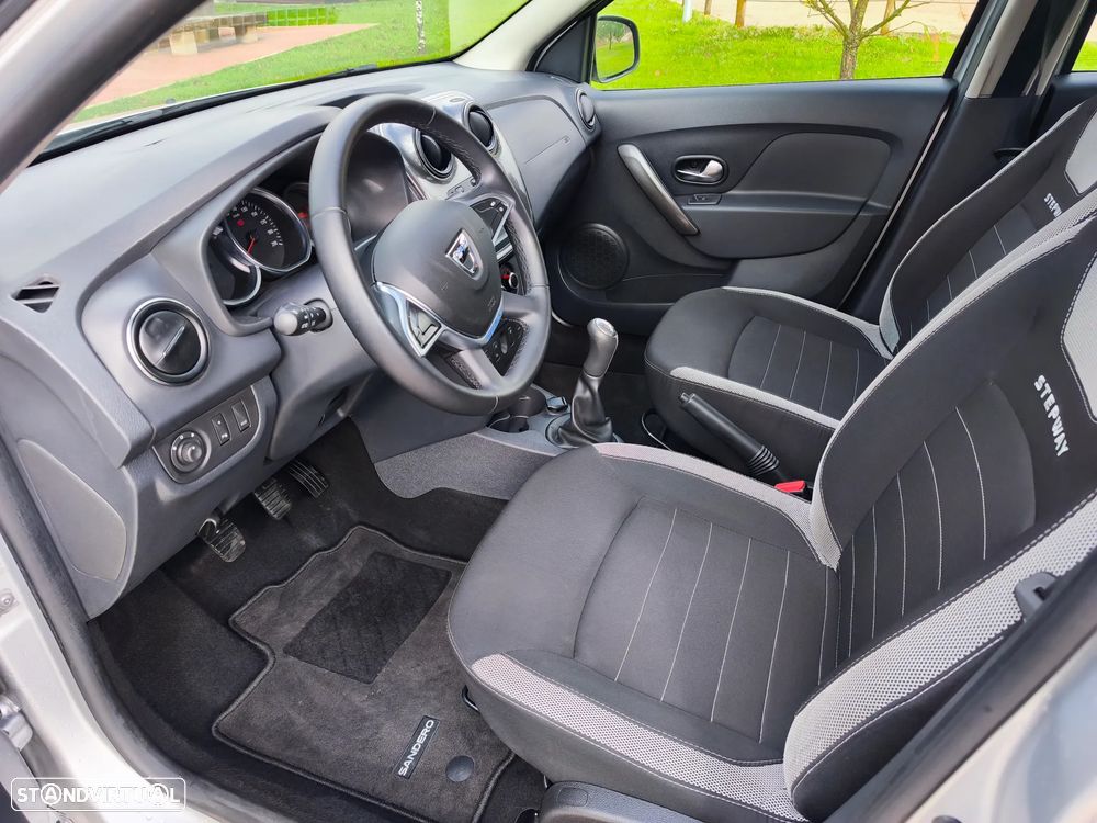 Dacia Sandero 1.5 dCi Stepway - 12