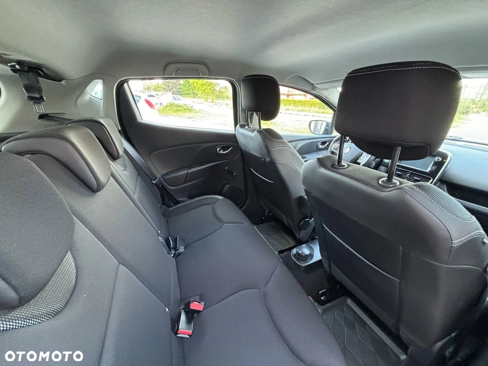 Renault Clio 1.2 16V 75 Life - 27