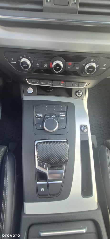 Audi Q5 40 TDI Quattro S tronic design - 16