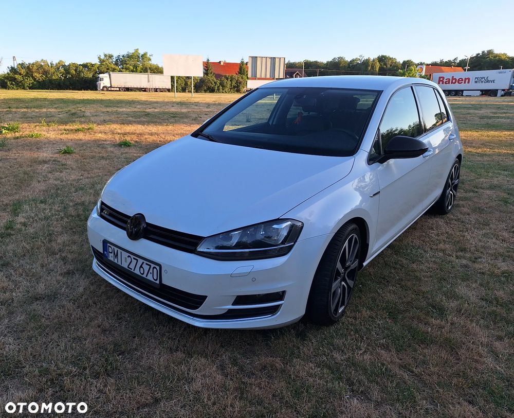 Volkswagen Golf - 2