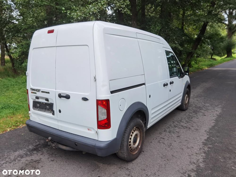 Ford Transit Conect - 10