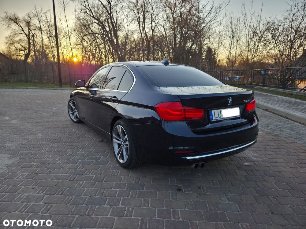 BMW Seria 3 328i Luxury Line - 9